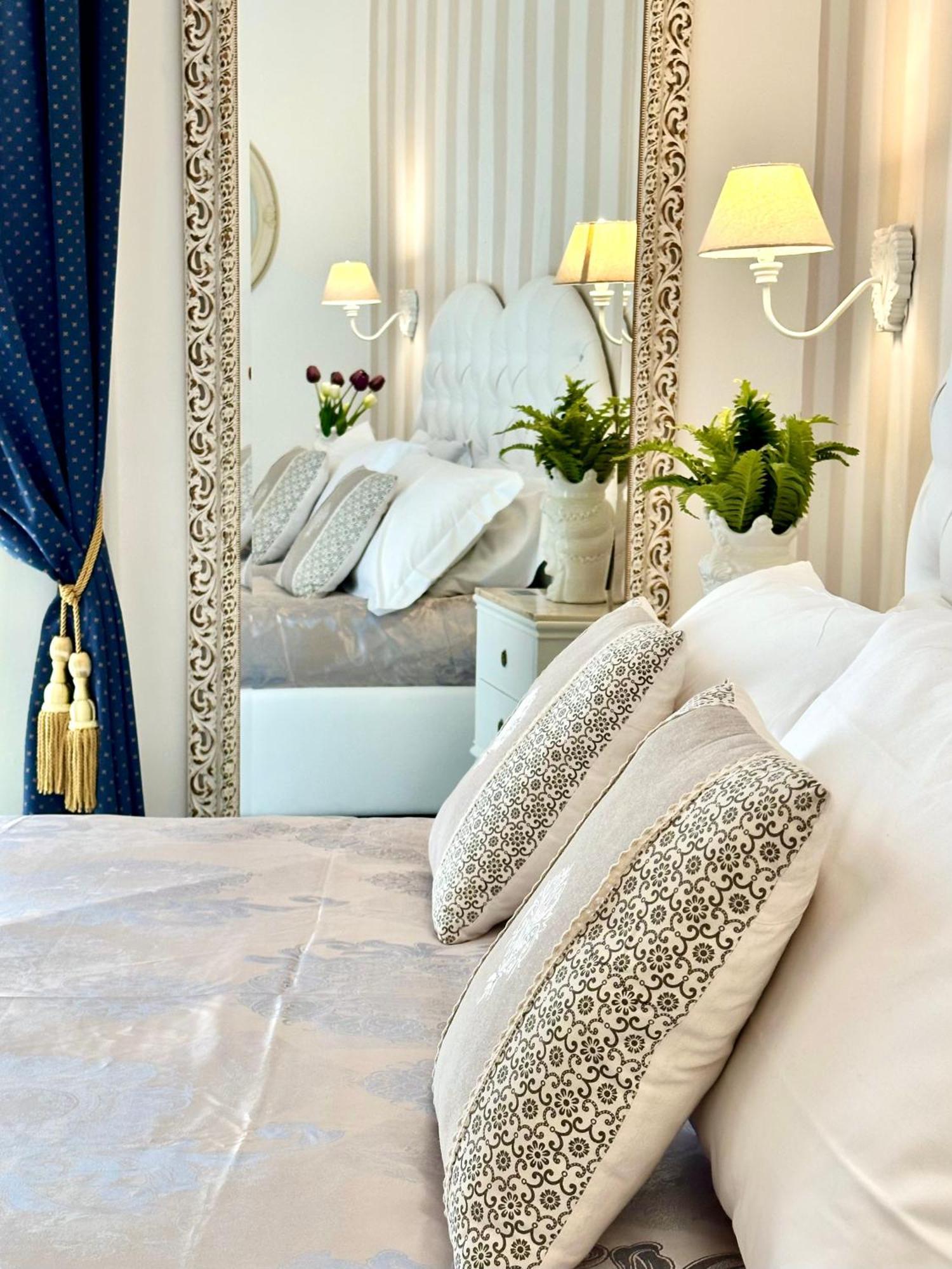Palazzo Chiatamone Hotel Napoli Eksteriør billede