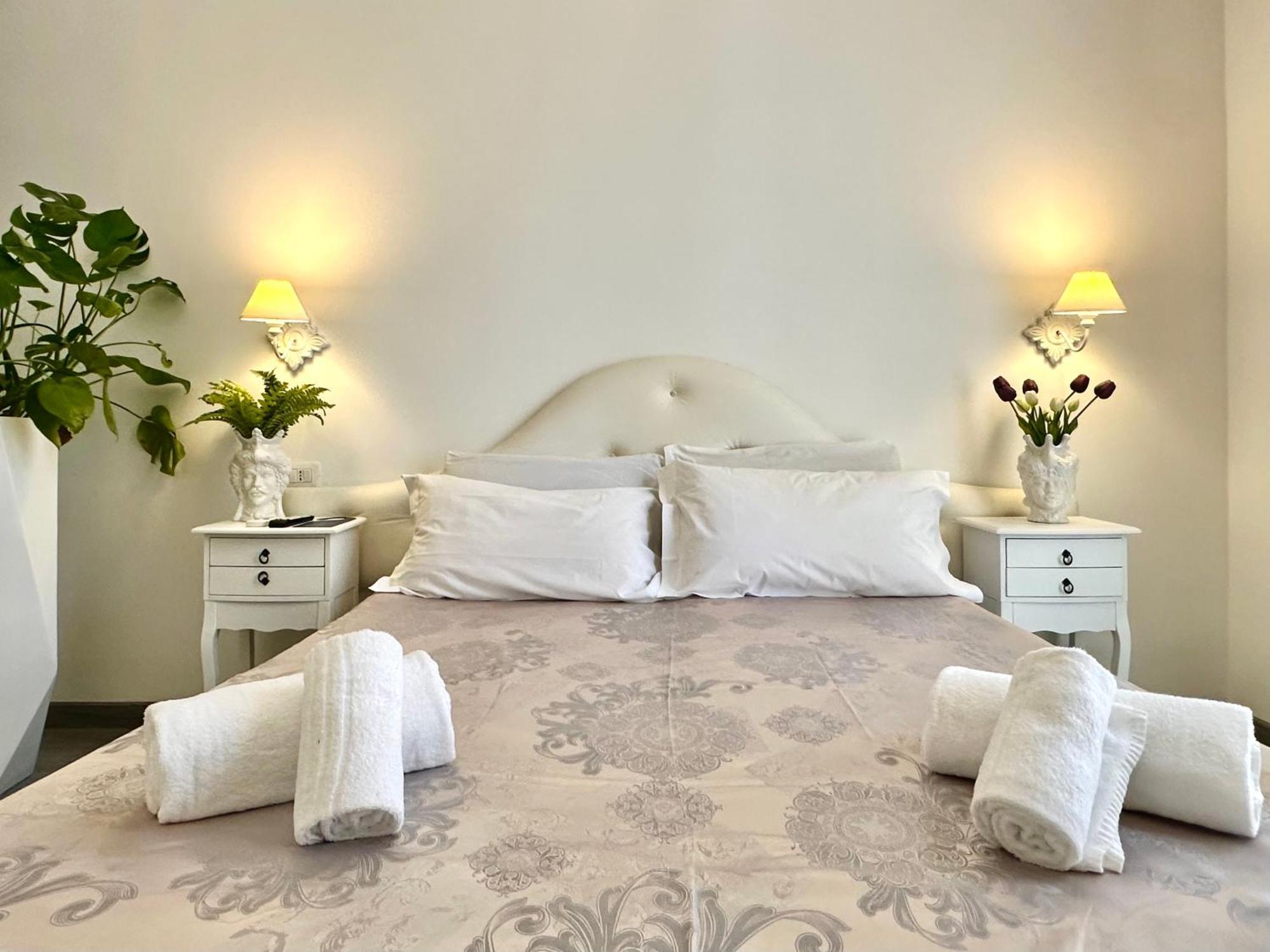 Palazzo Chiatamone Hotel Napoli Eksteriør billede